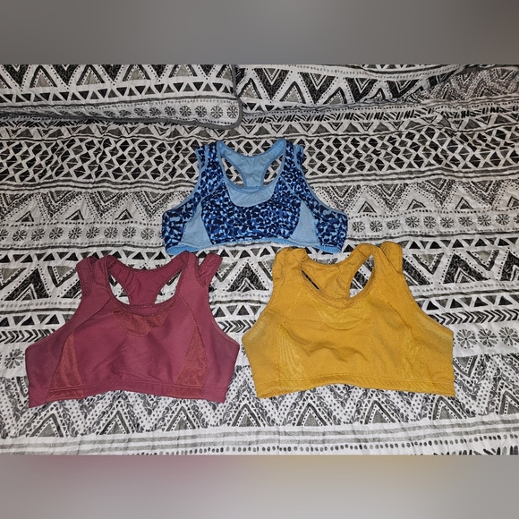 Syrokan Sports Bras - Picture 1 of 3